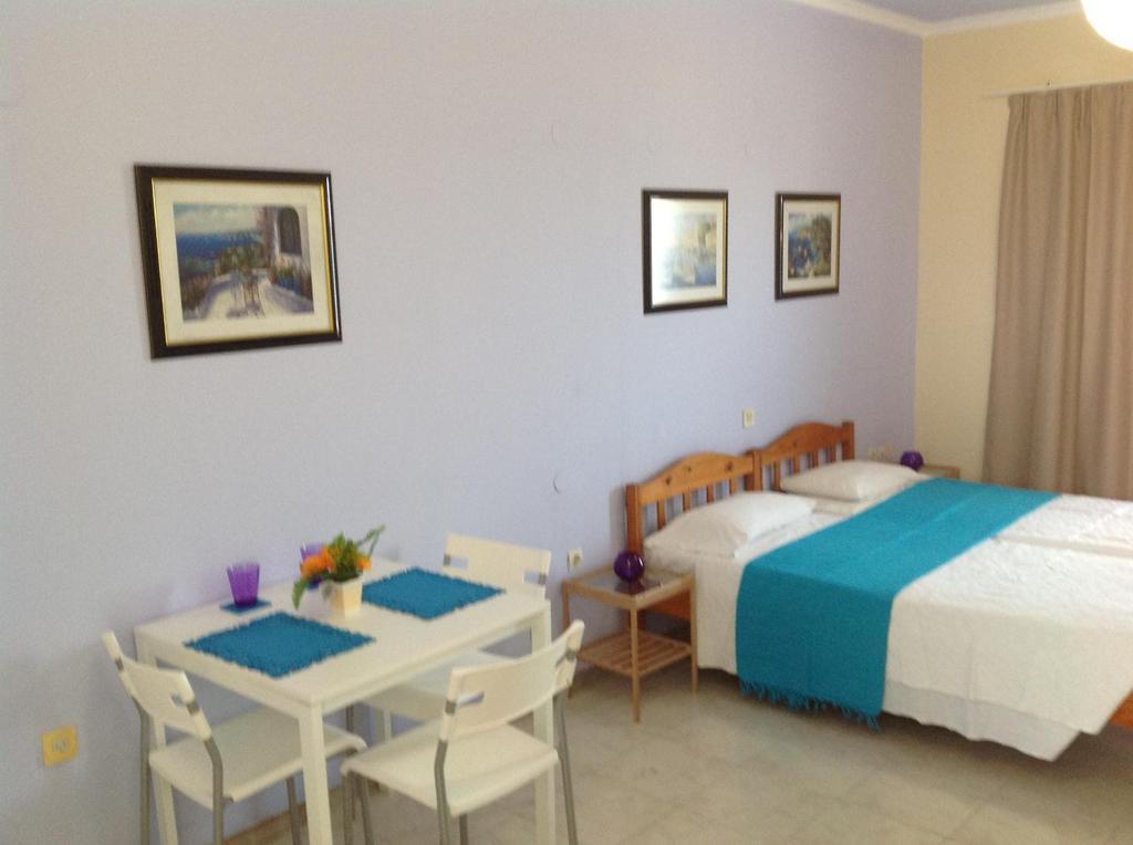 Area Blue Beach Apartments Ialysos  Oda fotoğraf